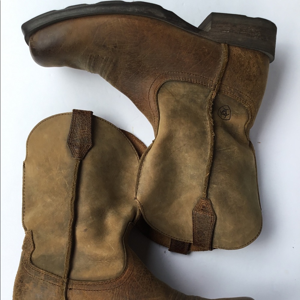 ARIAT BOOTS